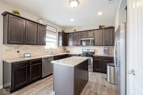 7148 N Chelmsford Drive Mccordsville IN 46055
