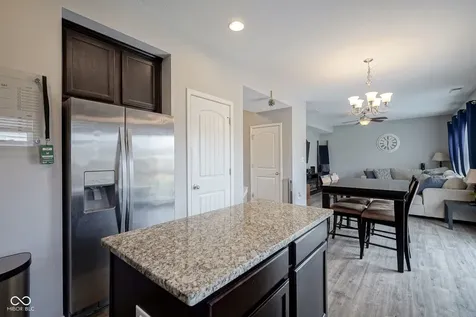 7148 N Chelmsford Drive Mccordsville IN 46055