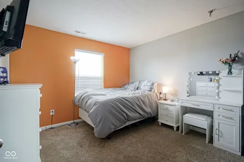 7148 N Chelmsford Drive Mccordsville IN 46055