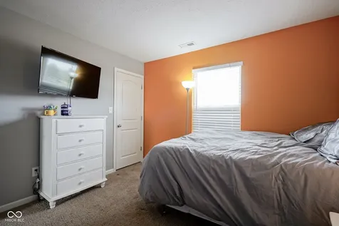 7148 N Chelmsford Drive Mccordsville IN 46055