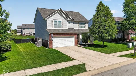 7148 N Chelmsford Drive Mccordsville IN 46055