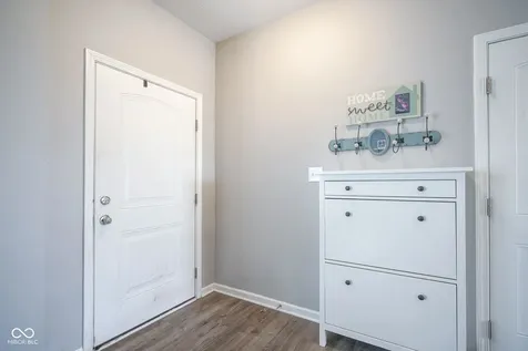 7148 N Chelmsford Drive Mccordsville IN 46055