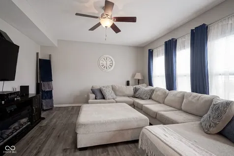 7148 N Chelmsford Drive Mccordsville IN 46055