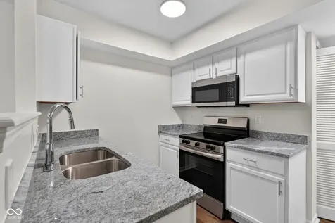 4938 Pembridge Drive Indianapolis IN 46254