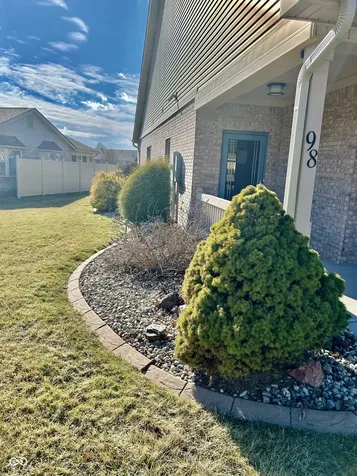 98 E Wind Chime Circle Greenwood IN 46143