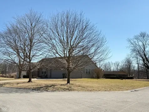 3361 W Hidden Lake Court Greenfield IN 46140