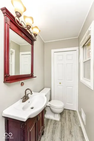 435 W Thompson Road Indianapolis IN 46217