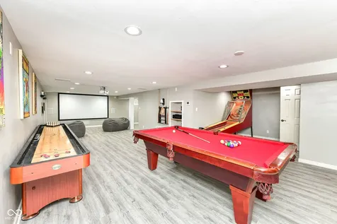 435 W Thompson Road Indianapolis IN 46217