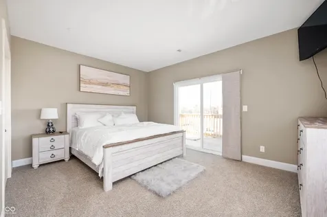 1041 S East Street Indianapolis IN 46225