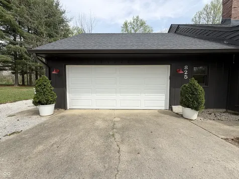 825 W Krislynn Woods Avenue West Terre Haute IN 47885