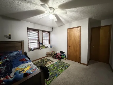 825 W Krislynn Woods Avenue West Terre Haute IN 47885