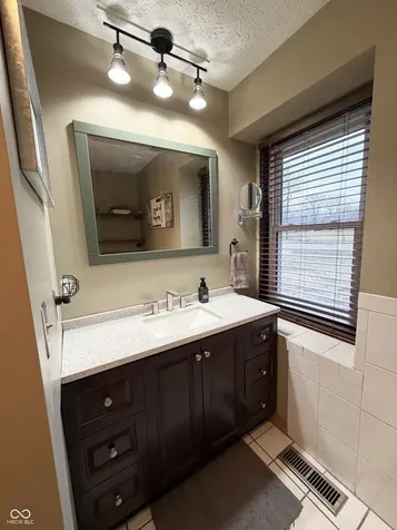 825 W Krislynn Woods Avenue West Terre Haute IN 47885