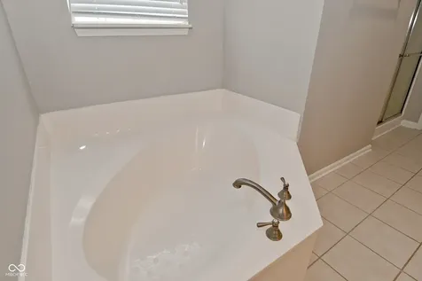 18690 Round Lake Road Noblesville IN 46060
