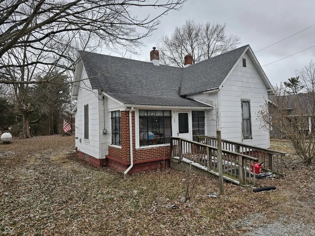 103 N Franklin Street Fairland IN 46126