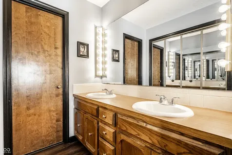 108 Knoll Court Noblesville IN 46062