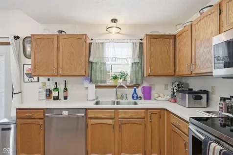 6970 Bluffridge Way Indianapolis IN 46278