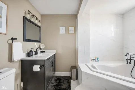 1041 S East Street Indianapolis IN 46225