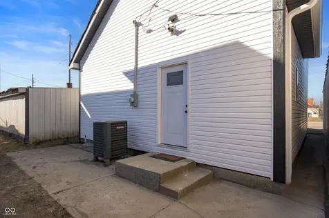 1041 S East Street Indianapolis IN 46225