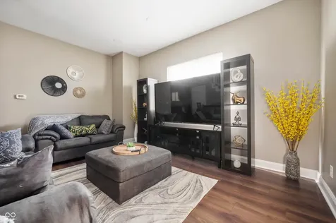 1041 S East Street Indianapolis IN 46225