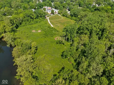 410 S Fourth Street Zionsville IN 46077
