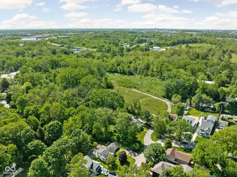 410 S Fourth Street Zionsville IN 46077