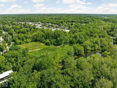 410 S Fourth Street Zionsville IN 46077