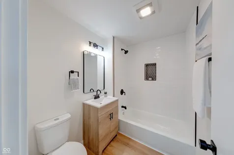 6242 Radnor Road Indianapolis IN 46226