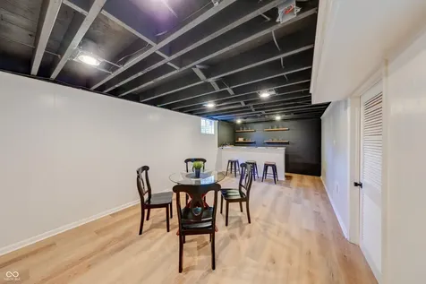 6242 Radnor Road Indianapolis IN 46226