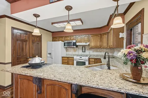 4407 Moss Ridge Lane Indianapolis IN 46237