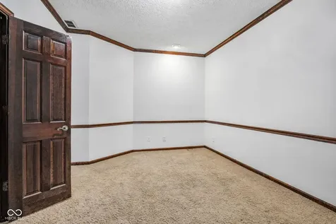 4407 Moss Ridge Lane Indianapolis IN 46237