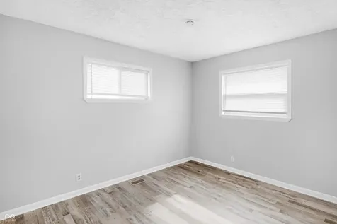 1425 Edgecombe Avenue Indianapolis IN 46227