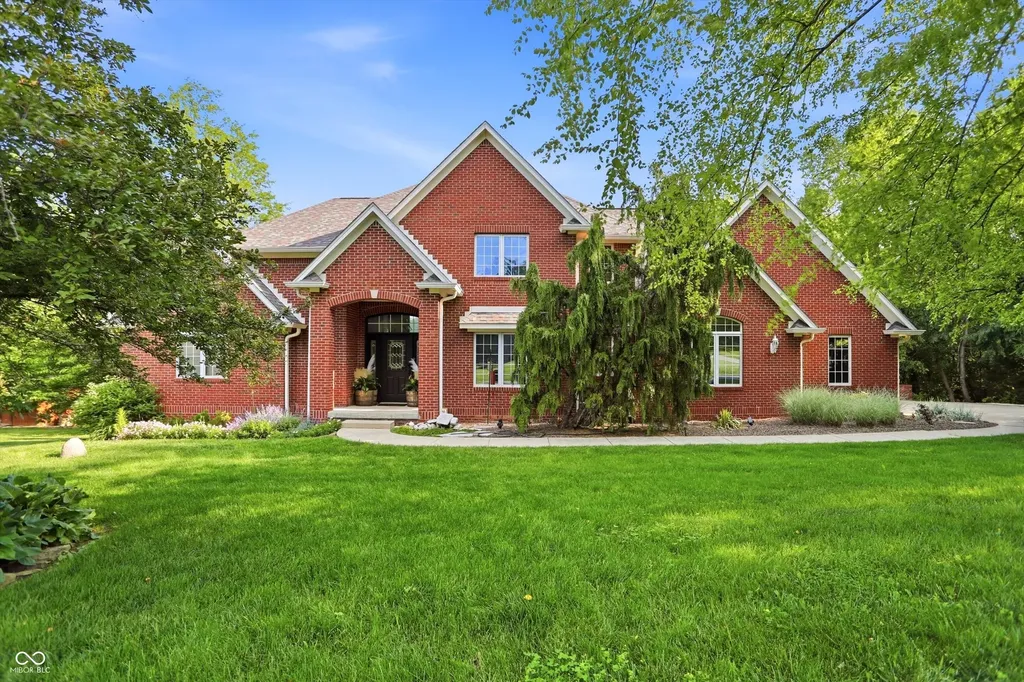 136 W Chalet Drive Mooresville IN 46158