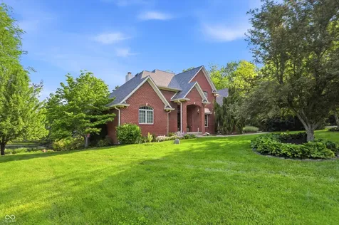 136 W Chalet Drive Mooresville IN 46158