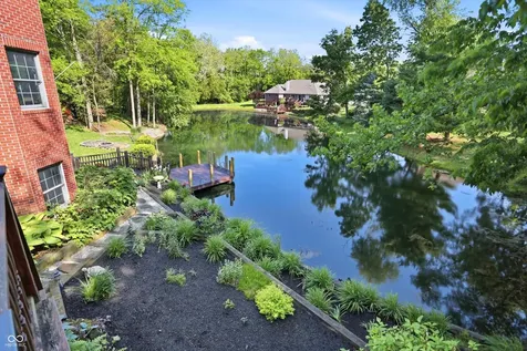 136 W Chalet Drive Mooresville IN 46158