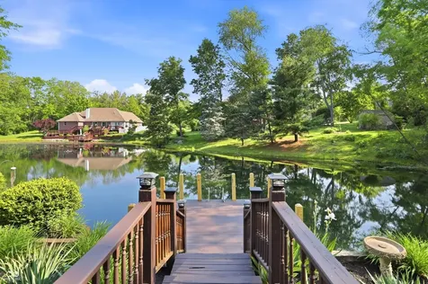 136 W Chalet Drive Mooresville IN 46158