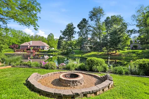 136 W Chalet Drive Mooresville IN 46158