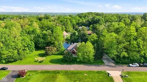 136 W Chalet Drive Mooresville IN 46158