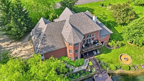 136 W Chalet Drive Mooresville IN 46158