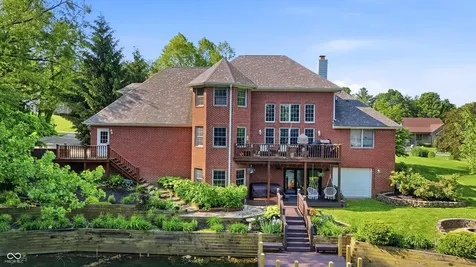 136 W Chalet Drive Mooresville IN 46158