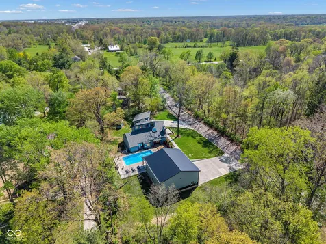 785 Pineview Drive Zionsville IN 46077