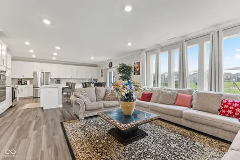 9719 Cimmaron Avenue Mccordsville IN 46055