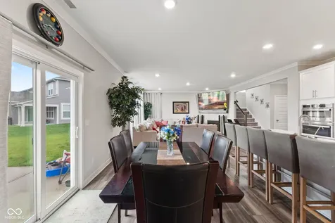 9719 Cimmaron Avenue Mccordsville IN 46055