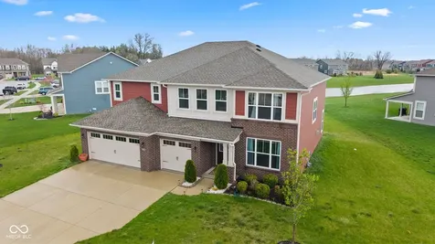 9719 Cimmaron Avenue Mccordsville IN 46055
