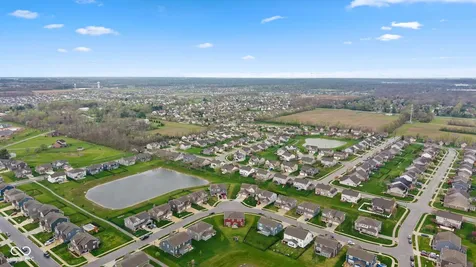 9719 Cimmaron Avenue Mccordsville IN 46055