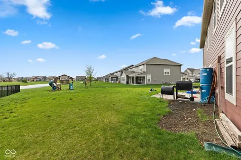 9719 Cimmaron Avenue Mccordsville IN 46055