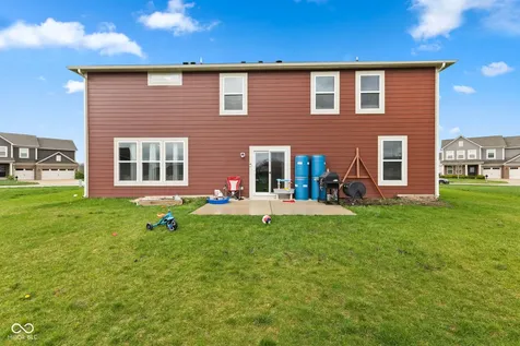 9719 Cimmaron Avenue Mccordsville IN 46055