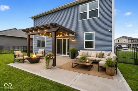 1944 Fairmount Drive Greenfield IN 46140