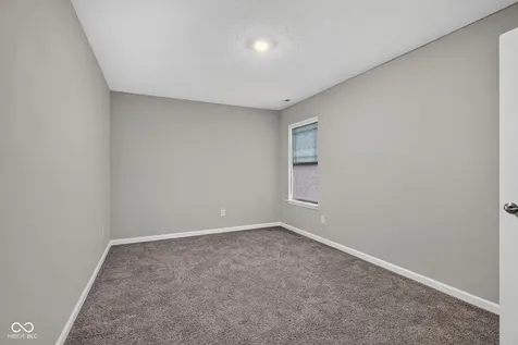 1944 Fairmount Drive Greenfield IN 46140
