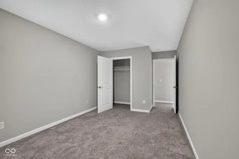 1944 Fairmount Drive Greenfield IN 46140