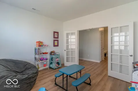 1516 Ironwood Road Greenfield IN 46140